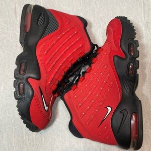 Nike Ken Griffey Jr Max II Size 5.5 Youths